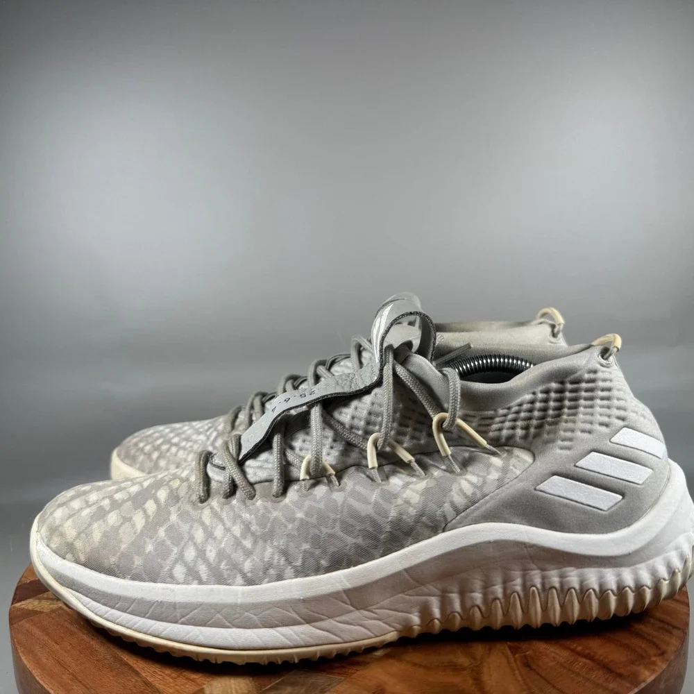 Adidas Dame 4 Basketball Shoes Mens 10.5 Grey White BY4495 Damian Lillard Shoes